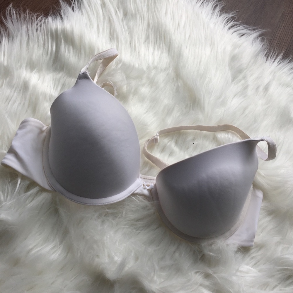 • Aerie •